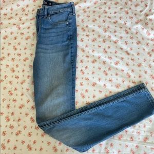 Hollister medium wash super skinny jeans